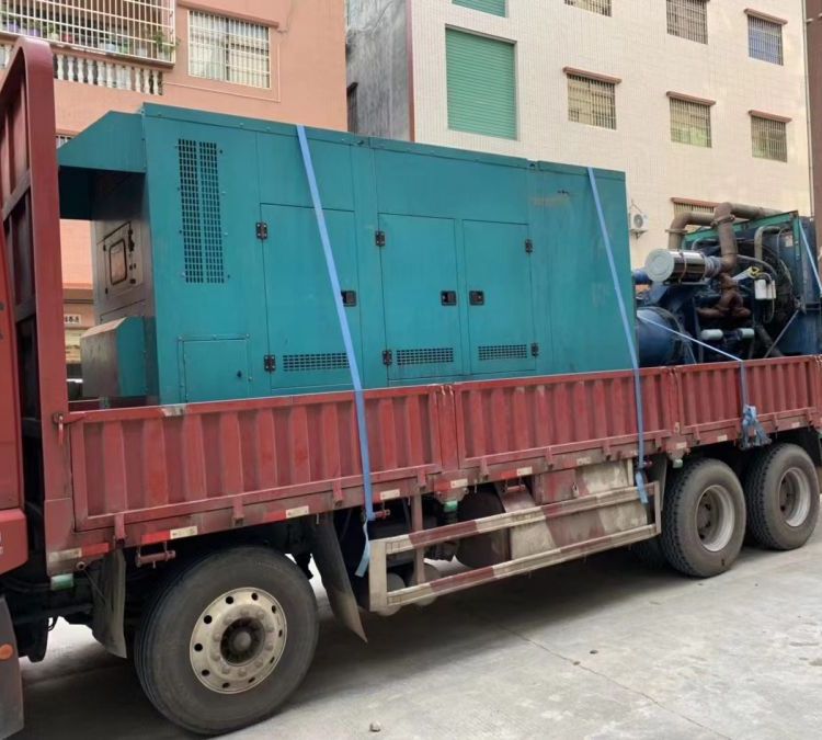 保靖如何在不同负载率下确保 400KW 柴油发电机组的正常运行？